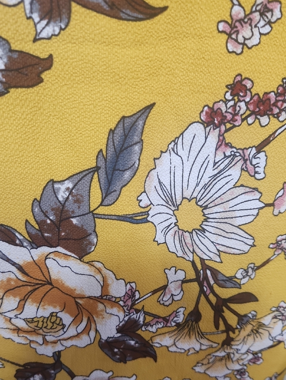 Dressbarn Roz & Ali Cold Shoulder Floral Top - Picture 4 of 7